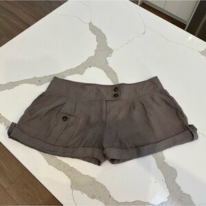 MP. Black Metropark Sage Color Shorts Sz L